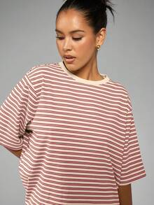 MISSGUIDED Camiseta Listrada Oversized para Mulheres, Casual, Ajuste Solto, Manga Curta, Verão, Primavera, Uso Diário, Confortável, Top Relaxado