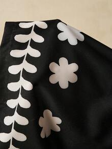 Freevana Plus Size Women Elastic Waist Floral Print Wide Leg Loose Casual Pants Vacation Outfits Women Tropical Vacation Outfits Beach Fashion Plus Size Resort Wear Bohemian Bohostyle Boho Fits  Black Pant - Black - View 7