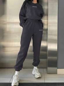 INAWLY 2 件套女士字母印花圆领长袖运动衫和运动裤休闲装，秋季 - 深灰色 - 查看 2