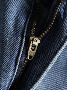 ROMWE MEN Street Life Men's Light Blue Punk Fashion Belted Loose Fit Retro Curved Casual Jeans - Dark Wash - View 4