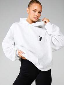 Missguided x Playboy Moletom oversized com estampa de revista e bolso central para um estilo urbano casual. - Cinza claro - Ver 2