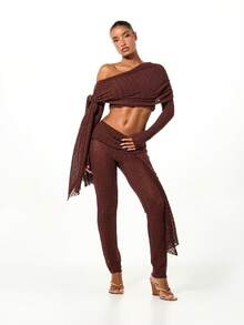 SUMWON WOMEN 蕾丝露肩长袖短款上衣配系带长款打底裤两件套 - 棕色 - 查看 1