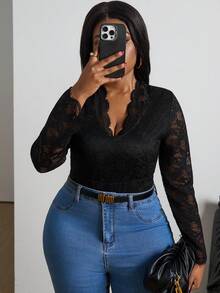 SHEIN PETITE CURVE Plus Size Contrast Lace Scallop Trim Lace Bodysuit - Black - View 6