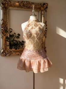 SHEIN Unity 女式亮片拼布双下摆裙，内置安全短裤，适合秋冬派对 - 杏色 - 查看 1