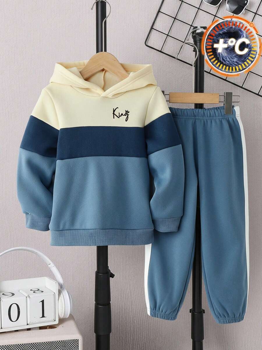 SHEIN 男童两件套服装,包括连帽卫衣和运动裤,拼接设计,性价比高,适合通勤、上学、休闲、运动以及秋冬季穿着。 - 彩色 - 查看 1