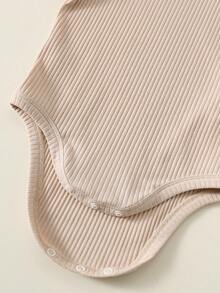 SHEIN Bộ 3 món/Bộ đồ liền thân và quần dài tay ngắn cổ tròn thoải mái màu trơn mềm mại cho bé trai/gái mới biết đi, phong cách cơ bản thường ngày đa năng thích hợp mặc trong nhà, ngoài trời, hàng ngày, thể thao, vui chơi, tiệc tùng, chụp ảnh, ngày lễ, năm mới, xuân/hè - Nhiều màu - Xem 6