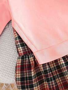 SHEIN Playful Pals 女婴休闲长袖卫衣，格子裙摆拼接设计，罗纹圆领连衣裙，适合外出、休闲穿着、度假，粉色拼接格子连衣裙，学院风连衣裙