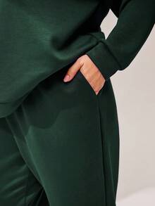 LUVLETTE Plus Size Green Winter Crewneck Pullover & Pants Sleepwear Basics Pajama Set Casual Comfy Outfits Activewear Lingerie As Outerwear Fall Pajamas - Green - View 5