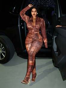 Slaydiva Bộ trang phục nữ Thu/Đông mới về, áo dài tay in họa tiết trừu tượng màu nâu và quần ống ôm xẻ tà, set 2 món. - màu nâu - Xem 9