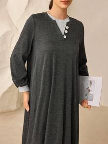 SHEIN Najma Round Neck Contrast Color Button Decor Knit Long Sleeve Flared Arabic Style Dress - Dark Grey - View 2