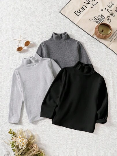 两件套男童基础款宽松高领T恤，舒适百搭，可内搭或外穿，性价比高，适合4-7岁男童，居家、户外、上学皆宜。