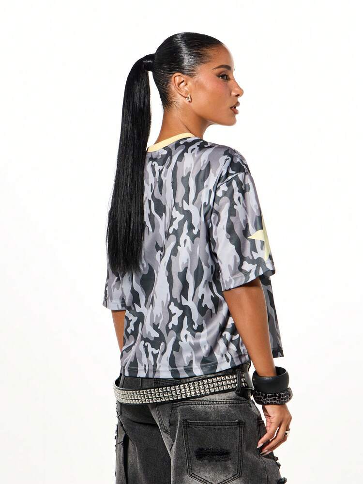 SUMWON WOMEN Camo Print Varsity Tee With Contrast Collar