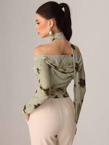 Modelyn Áo thun lưới mỏng dệt kim in ruy băng gợi cảm mùa thu - màu xanh lá - Xem 3