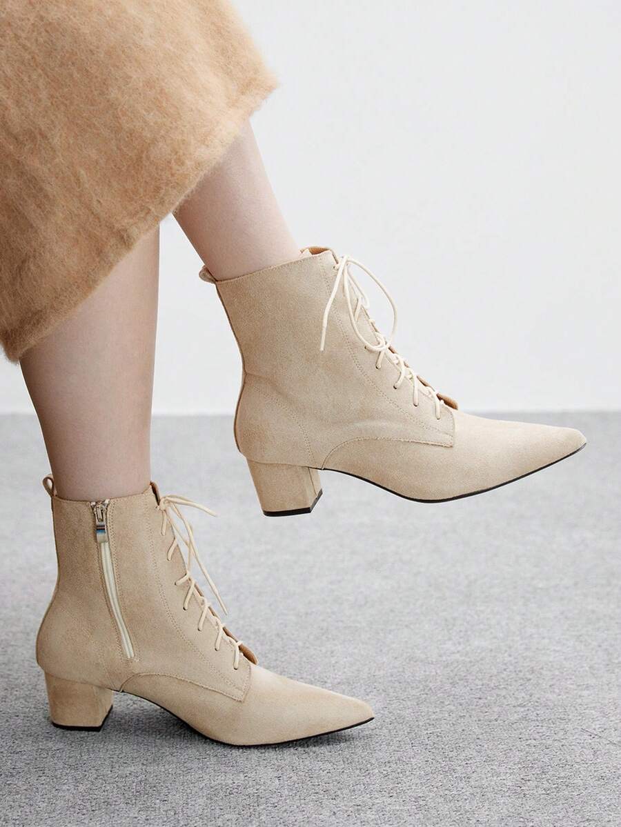 Daringsoles 时尚纯色系带尖头中筒女靴 - 杏色 - 查看 1