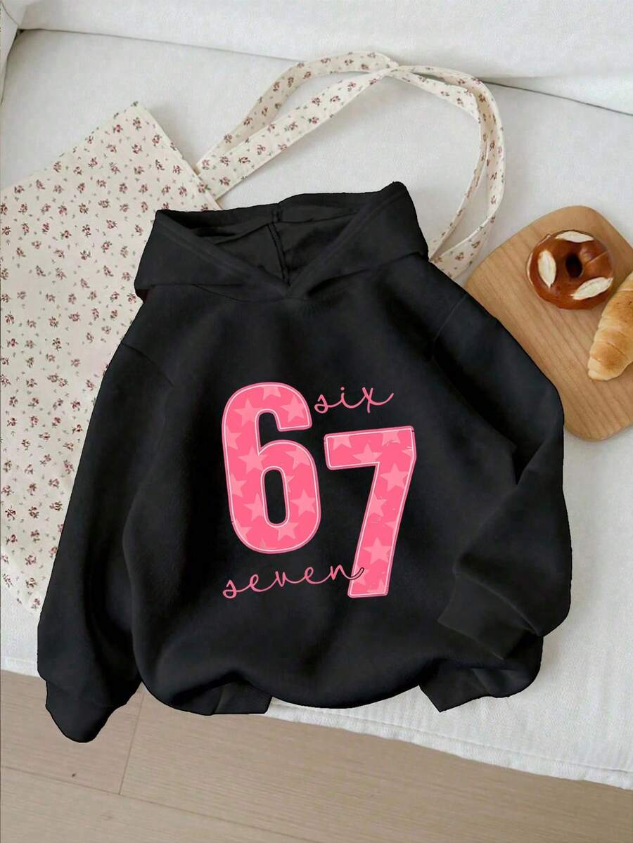 SHEIN Explorewe 女童粉色趣味「67」數字與字母印花長袖運動衫,秋季公主風 7 歲生日返校休閒時尚衛衣 - 黑色 - 查看 1