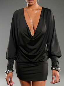 Normani Plunging Neckline Long Sleeve Fitted Cropped Going Out Black Top - Black - View 5