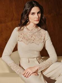 Anewsta Maglietta aderente da donna con scollo asimmetrico e maniche lunghe con dettagli traforati, autunnale - Albicocca - Visualizzare 3