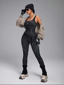 Innovista Woman Loose Fit Athletic Baggy Sports Jacket Workout Cropped Zip Up Fitness Clothes Casual Tops Running Daily Athleisure Office To Court Brunch To Gym Oversized Exercise Suit Biker Lightweight HIIT Training Comfort Movement Cycling Outdoor Exercise Fall Casual  Tops Utilitarian Chic