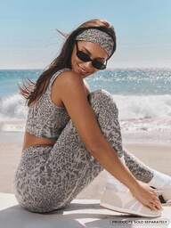 GLOWMODE 24" FeatherFit™ Love To Move Leggings Low Impact Daily Valentine's Day Love