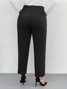 SHEIN Privé Plus Size Women's Waist Chain Decor Pleated Pocket Elegant Pants - Black - View 3