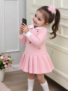 SHEIN Playful Pals 女婴粉色小熊印花长袖翻领连衣裙，甜美时尚，舒适百搭，适合日常穿着，春秋季 - 粉色 - 查看 1