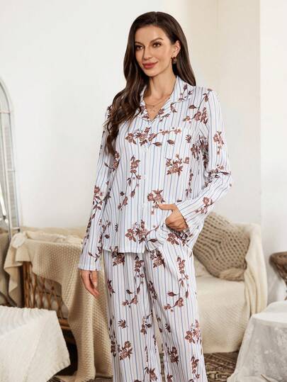 Serenescape New Women Gestreepte Bloemen Print Long Sleeve Pajama Set Open Front view 5