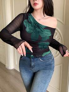 Modelyn Women's Black Solid Color Mesh Contrast Mesh Printed Asymmetric Ruched Plus Size T-Shirt - Dark Green - View 6