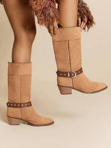 Daringsoles Damstövlar med spetsig tå och nitspänne i trendiga westernstövlar med grov klack - Brun - Visa 9