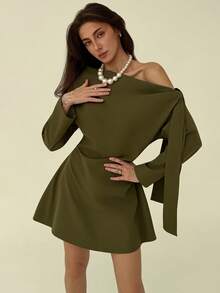 Aloruh Robe princesse à manches bouffantes et taille cintrée asymétrique pour femmes, convient pour les fêtes, le port quotidien, le thé, l'après-midi, robe blanche mini minimaliste pour les déplacements