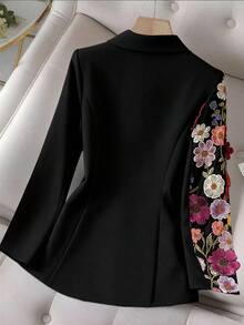 Rometta 加大码西装外套，带有刺绣 3D 花卉拼布，时尚优雅