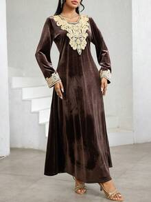 Al Najma 休闲复古长袖收腰阿拉伯风格女式连衣裙 - 粉色 - 查看 2