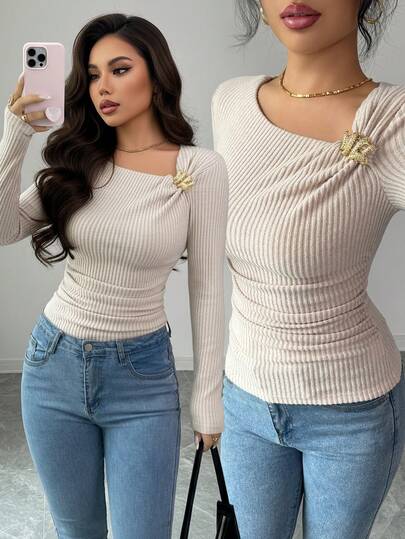 Islaluna Femmes T-shirt slim à col asymétrique avec décoration métallique, côtelé brossé, élégant, automne/hiver