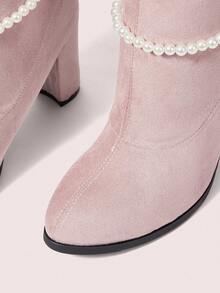 CUCCOO DOLLMOD 女士仿麂皮圆头优雅仿珍珠绑带高跟弹力靴，防滑粗跟中筒靴，适合秋冬季穿着 - 淺粉色 - 查看 8