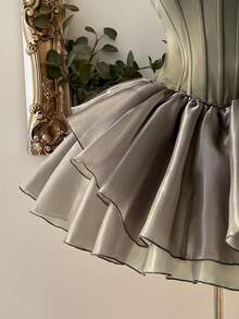 Lovelzi 优雅绿色缎面拼接网纱不对称荷叶边下摆无肩带束身胸衣可调节系带露背沙滩假日派对生日毕业舞会婚礼新娘礼服