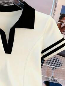 Resyla 女式条纹撞色 Polo 领短袖休闲 T 恤 - 白色 - 查看 4