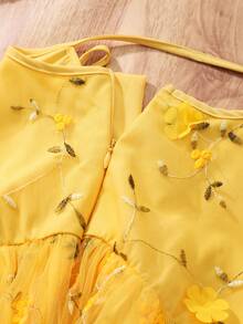 SHEIN Sparklyn Tween Girl Elegant Party Floral 3D Embroidered Mesh Strap Dress - Yellow - View 4