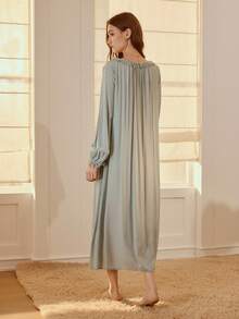 MOTF PREMIUM EMBROIDERY CONTRAST LACE SLEEP DRESS - Green - View 3