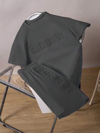 Mirajuku 2 piezas Conjunto de camiseta de manga corta y pantalones cortos casuales de vacaciones de moda deportiva para adolescentes varones, con estampado de letras 3D minimalista, para verano