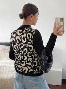 SHEIN Tall CURVE 女士单排扣V领豹纹针织背心，秋冬季，无袖针织保暖羊毛上衣，撞色滚边，休闲日常穿着，2024秋冬款，通勤，简约，办公，复古，简约，秋冬季 - 彩色 - 查看 2