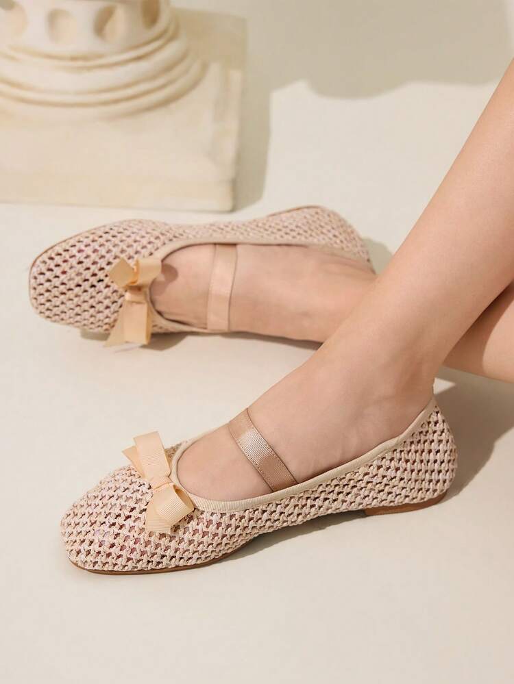 CUCCOO CHICEST Beige Woven PU Bow Decor Fashionable Cute Flat Square Toe Sandals, Suitable For Beach & Vacation For Christmas