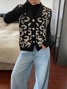 SHEIN Tall CURVE 女士单排扣V领豹纹针织背心，秋冬季，无袖针织保暖羊毛上衣，撞色滚边，休闲日常穿着，2024秋冬款，通勤，简约，办公，复古，简约，秋冬季 - 彩色 - 查看 6