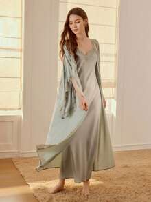 MOTF PREMIUM CONTRAST LACE BIAS CUT CAMI DRESS & FLARE SLEEVE ROBE PAJAMA SET - Green - View 1