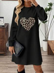 SHEIN LUNE 女士豹纹爱心图案圆领长袖休闲宽松连衣裙 - 白色 - 查看 2
