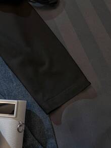 SHEIN EZwear 女款休閒極簡十字架與翅膀印花寬肩圓領長袖性感不對稱肩捲邊套頭T恤，秋季 - 黑色 - 查看 6