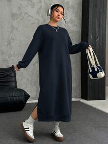 SHEIN EZwear 大码宽松休闲长款抓绒卫衣连衣裙，适合秋冬季节、圣诞节、新年、感恩节、派对、婚礼、海滩、毕业典礼等场合，时尚优雅，休闲百搭，适合外出、约会、预约、通勤等各种场合。宽松长袖连衣裙 - 藏蓝色 - 查看 5