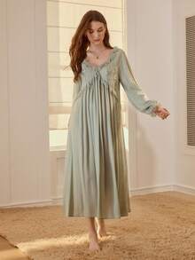 MOTF PREMIUM EMBROIDERY CONTRAST LACE SLEEP DRESS - Green - View 4