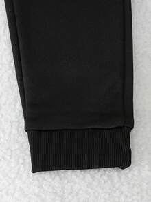 男童两件套外套套装，长袖拉链翻领外套+松紧裤脚休闲裤，简约百搭设计，适合秋冬季休闲、上学、通勤等场合。 - 黑色 - 查看 6