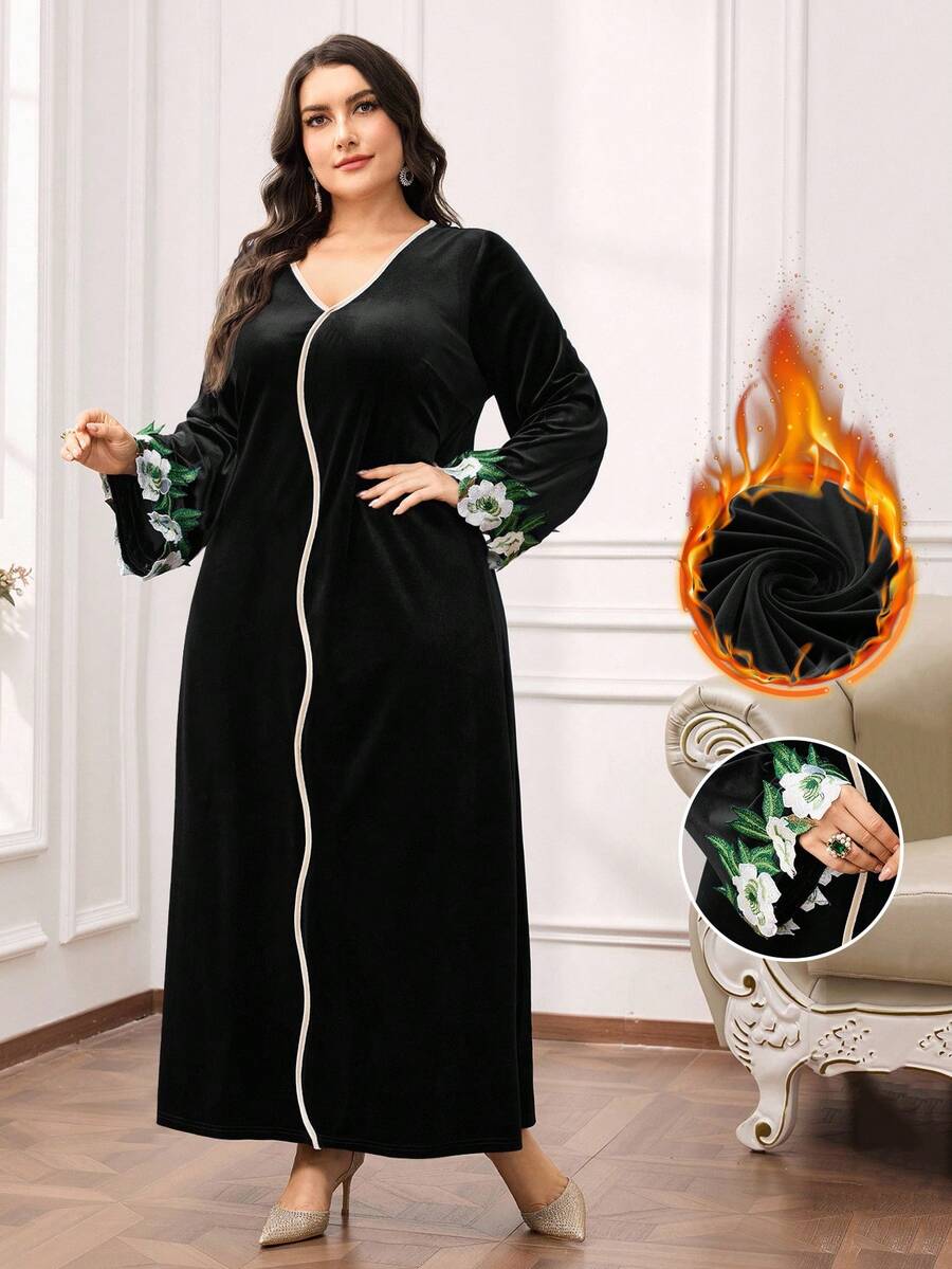 Al Najma 大码女士优雅阿拉伯风格V领连衣裙，袖口饰有精美装饰 - 黑色 - 查看 1