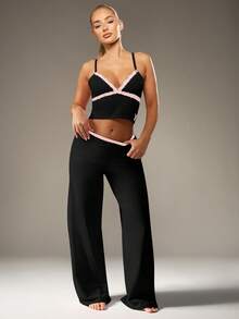 Missguided x Playboy 蕾丝边睡衣套装，包括吊带背心和阔腿裤，家居服 - 黑粉紅色 - 查看 4