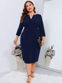 SHEIN Clasi Đầm suông cổ chữ V tay 3/4 màu trơn thanh lịch cỡ lớn dành cho nữ - Màu xanh lam - Xem 1